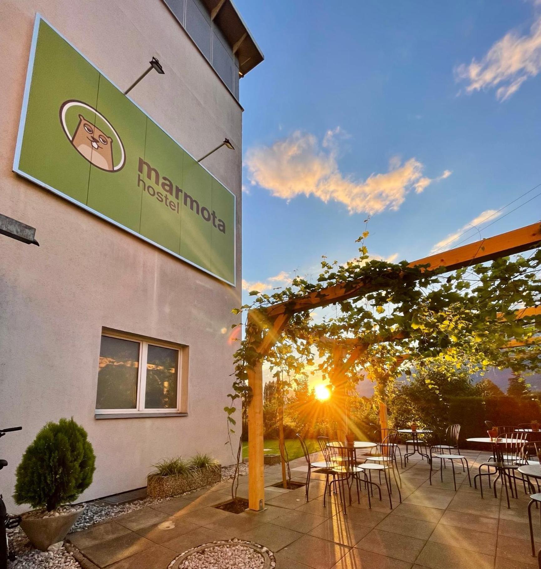 Hostel Marmota Innsbruck Exterior photo